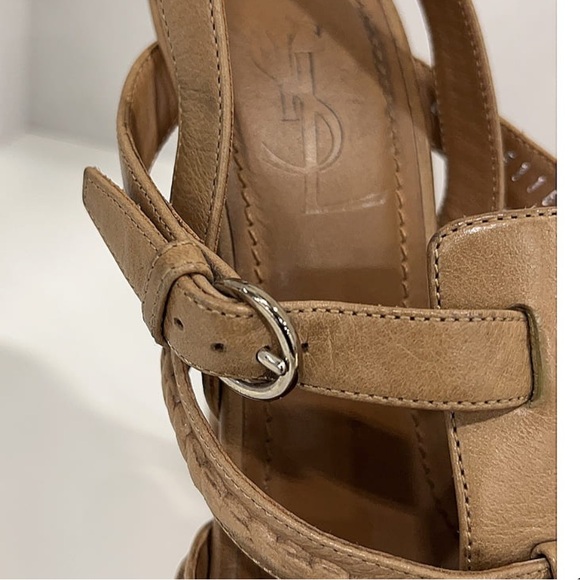 SAVE $1,051 - YSL YVES SAINT LAURENT AUTHENTIC STATEMENT PLATFORM HEEL - Picture 4 of 12